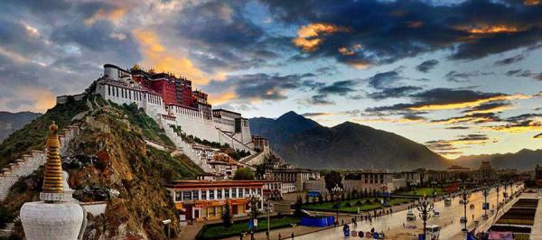 为什么近年来越来越多的人喜欢去西藏旅游?