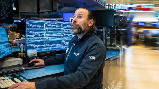 早盘：美股走高 美最高法院驳回特朗普关税政策